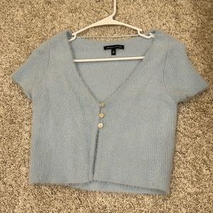 $20; SMALL KENDALL + KYLIE BLUE SHORT SLEEVE SWEATER. WORN ONCE.
